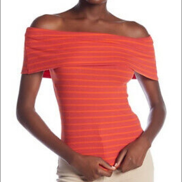 ⭐️ Free People ⭐️ off shoulder Striped top Small - Picture 2 of 8